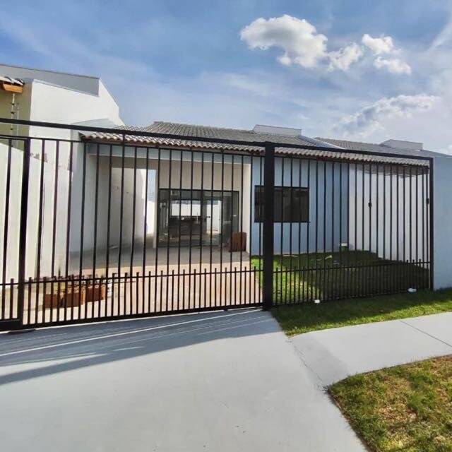 Casa, 2 quartos, 81 m² - Foto 1