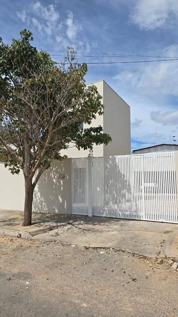 Casa, 2 quartos, 107 m² - Foto 1