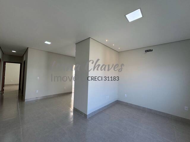 Casa para Venda em Luís Eduardo Magalhães - 3