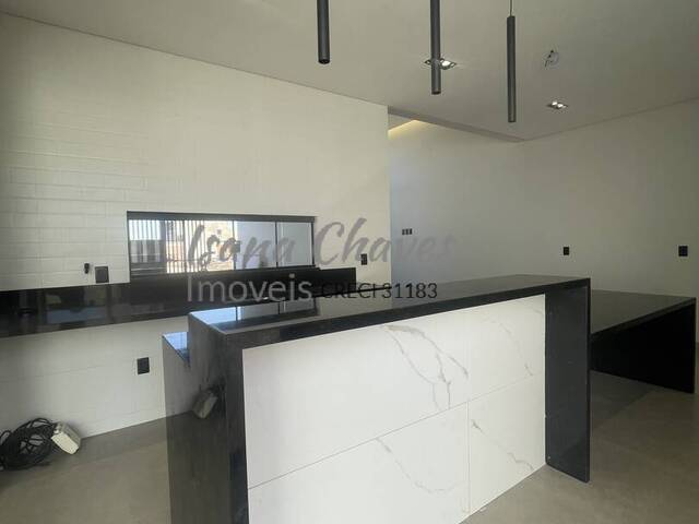 Casa para Venda em Luís Eduardo Magalhães - 2