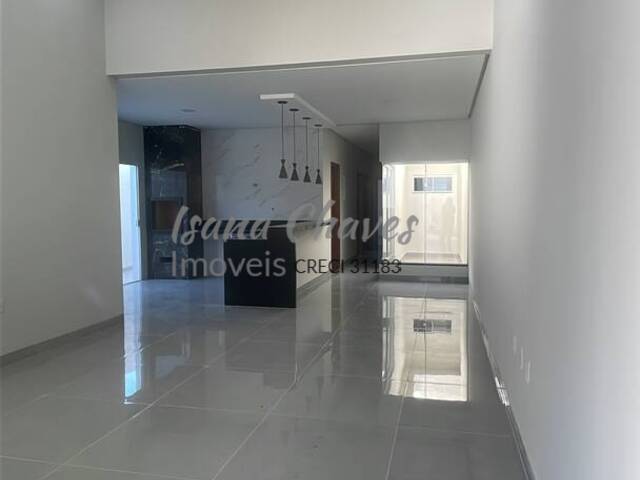 #73 - Casa para Venda em Luís Eduardo Magalhães - BA - 2