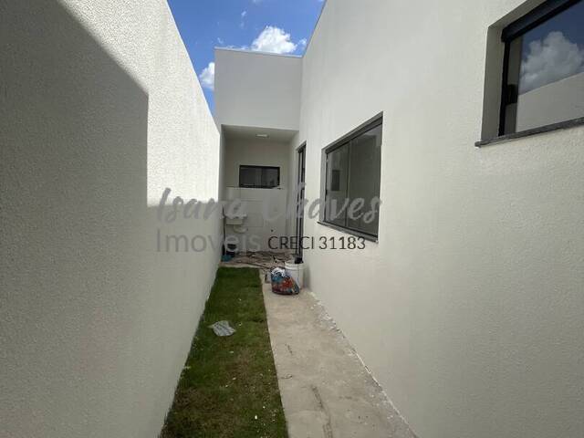 #141 - Casa para Venda em Luís Eduardo Magalhães - BA - 2