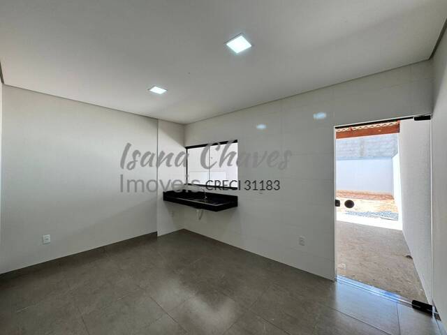 #150 - Casa para Venda em Luís Eduardo Magalhães - BA - 3